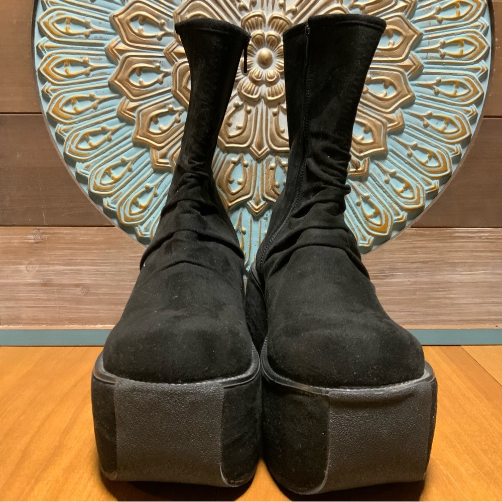 Demonia Rock The World Platform Boots size 10 Black